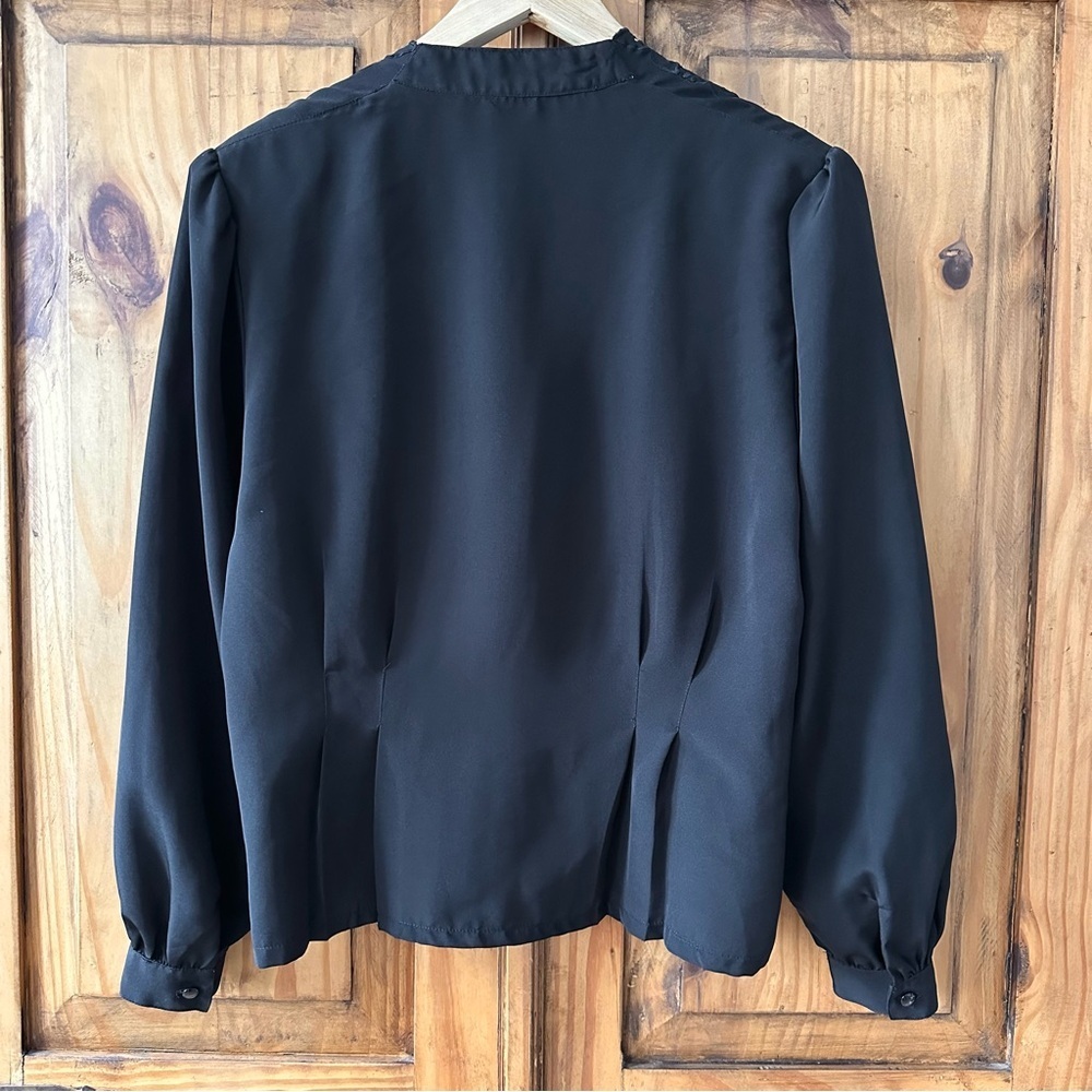 Vintage 90's Nonpareil Black Button Up Blouse Embroidered Neckline w/Cutouts - M - Picture 8 of 13